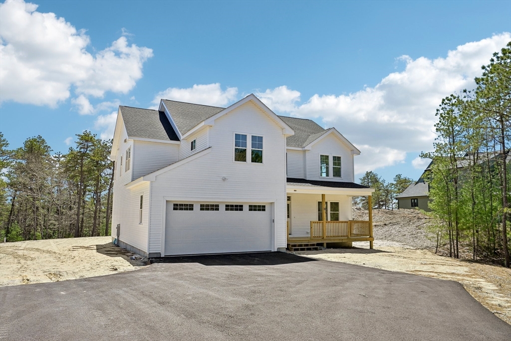 33 Seabiscuit Dr