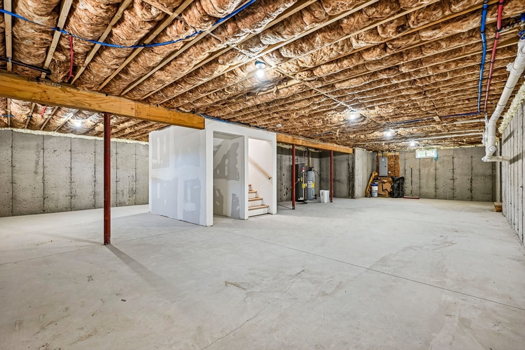 33 Seabiscuit Dr