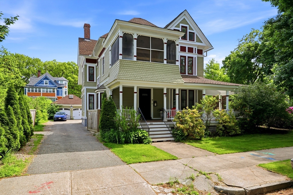 151 Bowdoin St