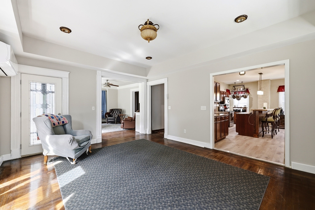 151 Bowdoin St
