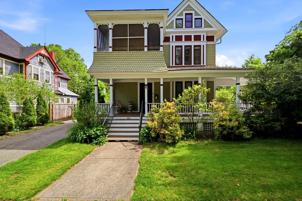 151 Bowdoin St