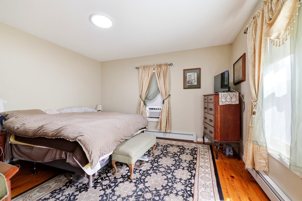 151 Bowdoin St