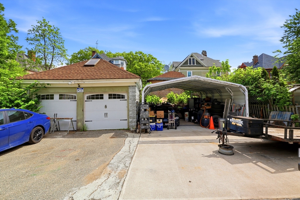 151 Bowdoin St
