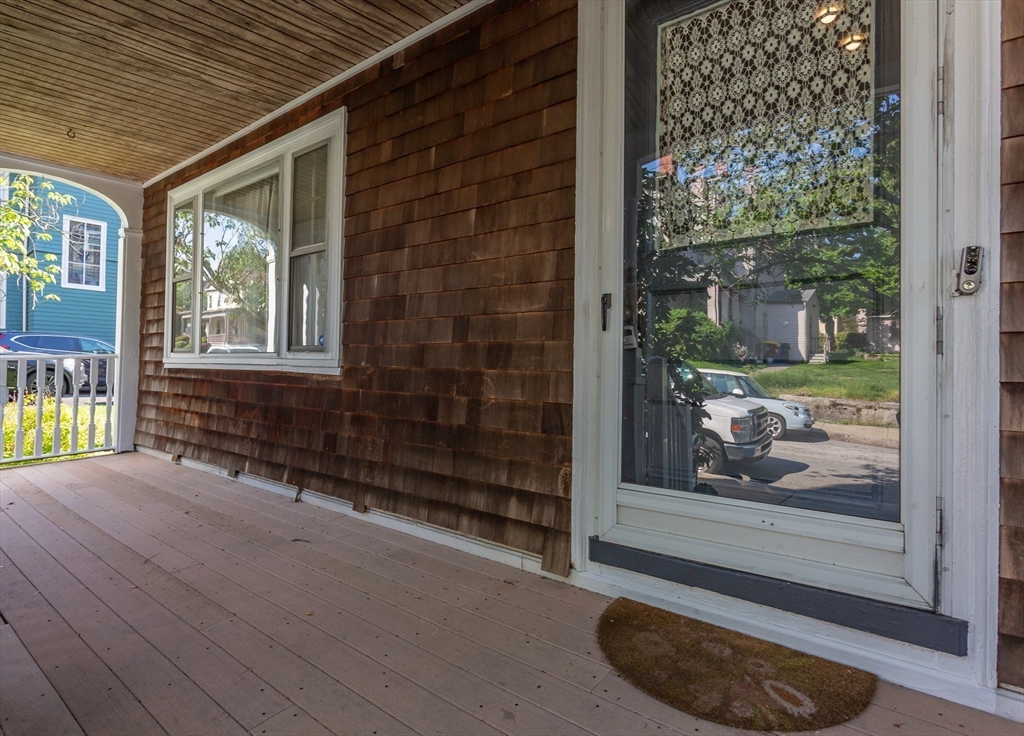 724 High Street