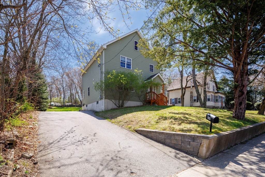 608 Church St