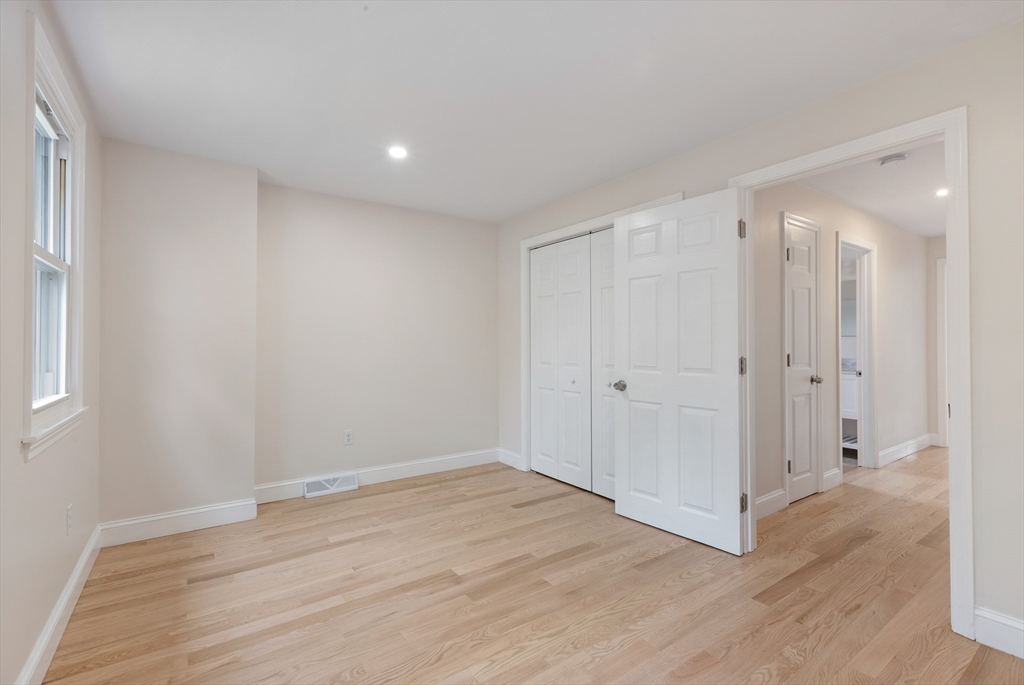 53 Colonel Bell Dr # 53