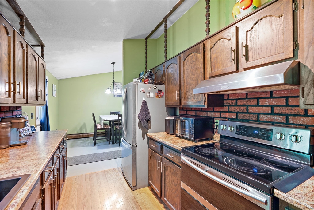 90 Oakmont Ave