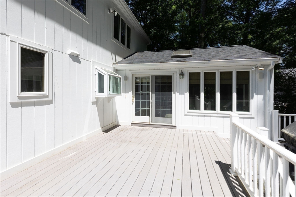 15 Pond View Cir