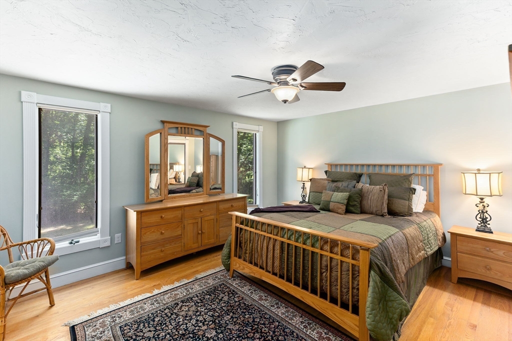 15 Pond View Cir