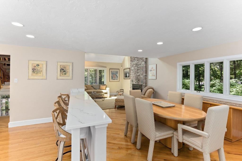 15 Pond View Cir