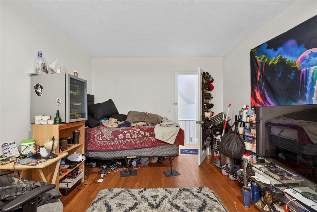 10-12 Olive St