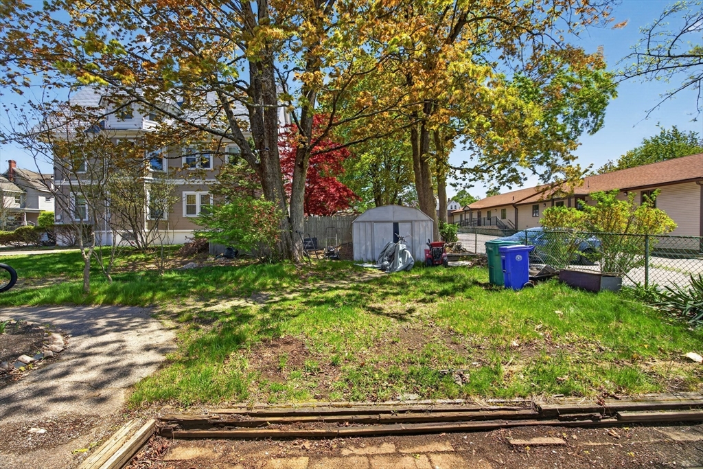 10-12 Olive St