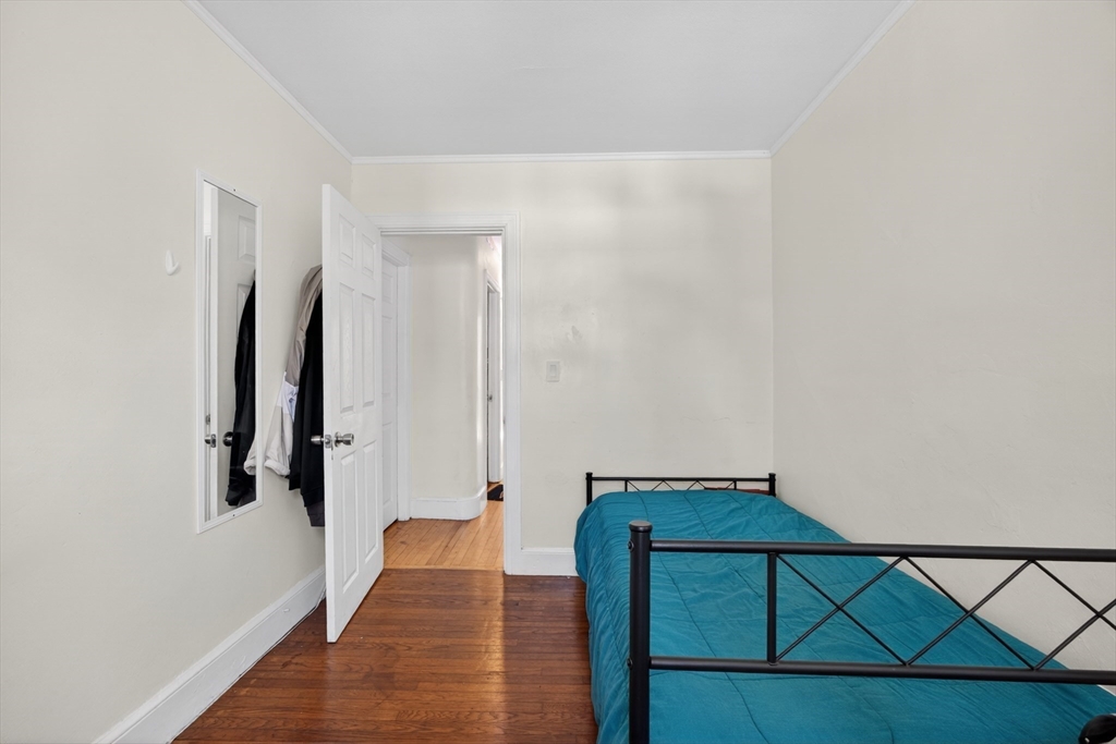 10-12 Olive St