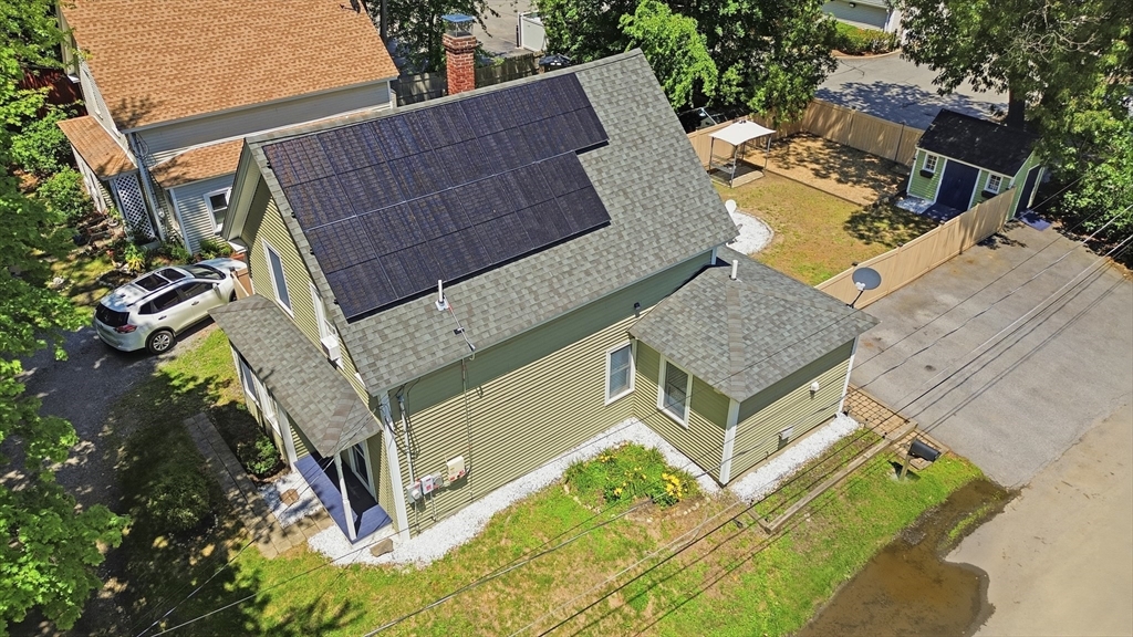 4 Dwight St