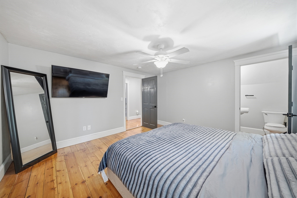 4 Dwight St