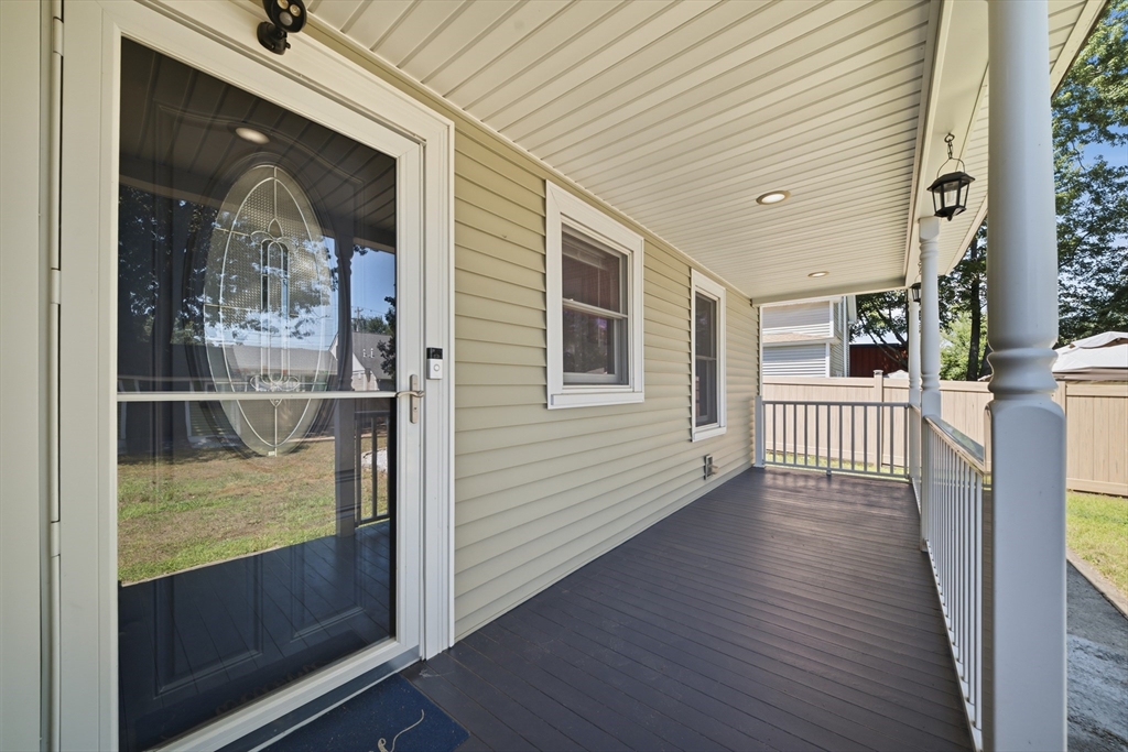 4 Dwight St
