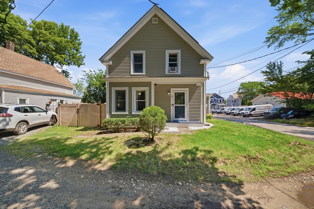 4 Dwight St