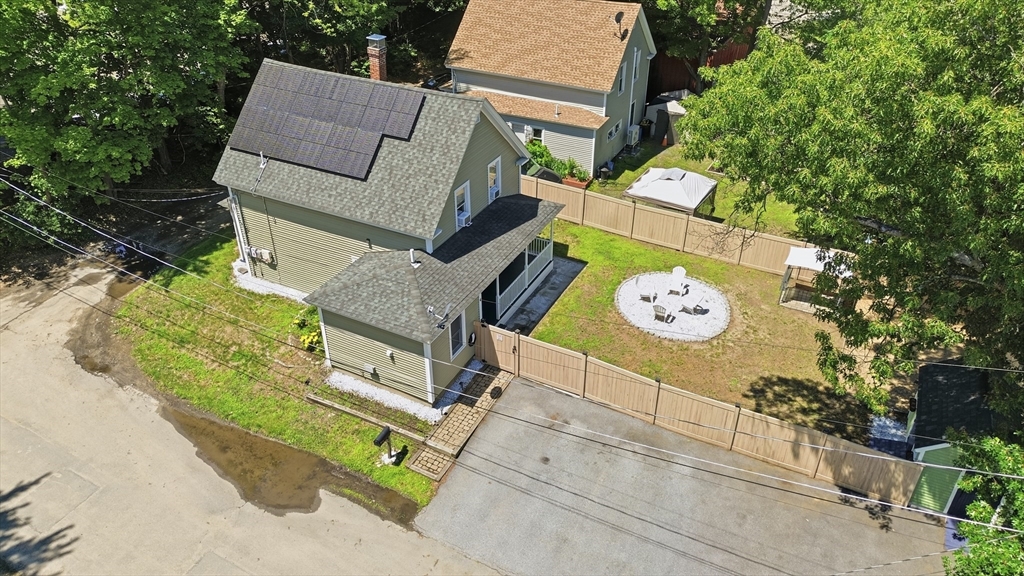 4 Dwight St
