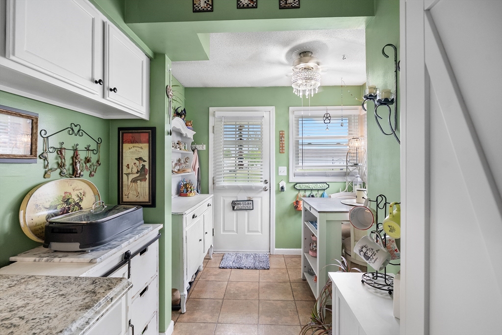 75 Outer Dr # 75