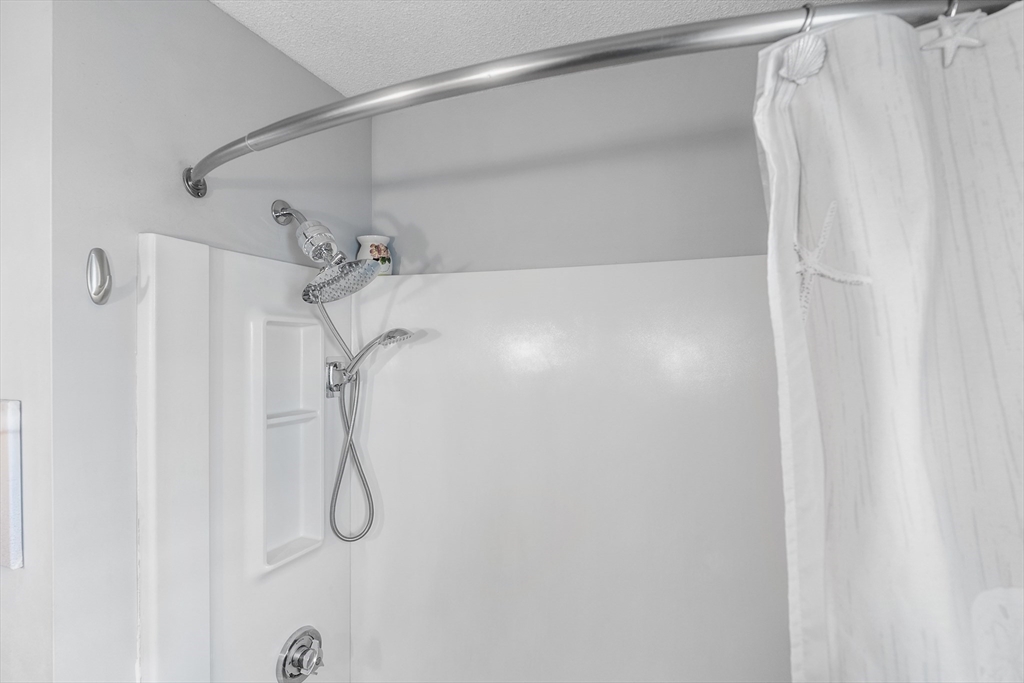 75 Outer Dr # 75