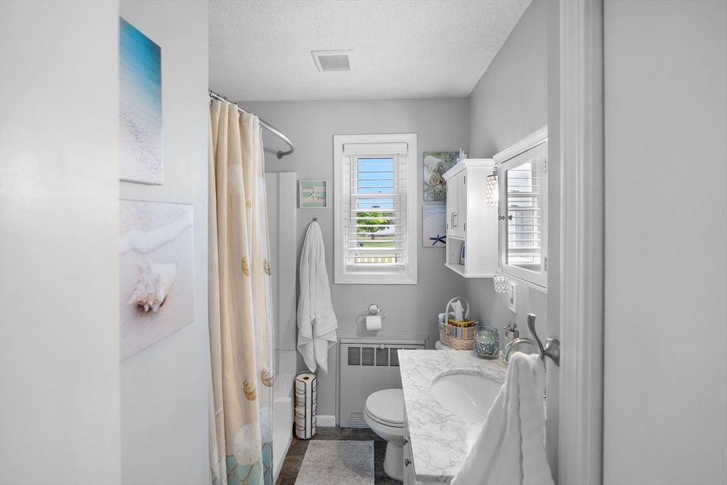 75 Outer Dr # 75