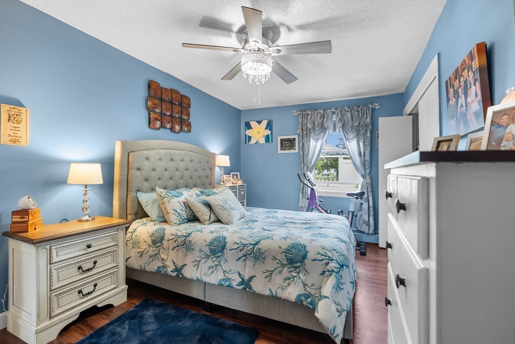 75 Outer Dr # 75
