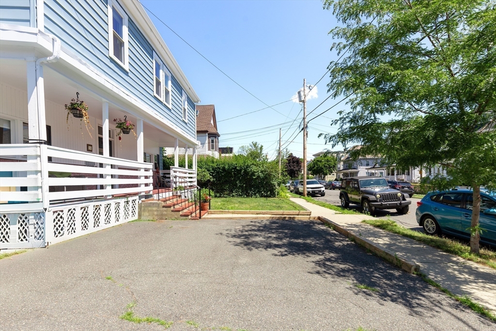 16 Dudley St # 2