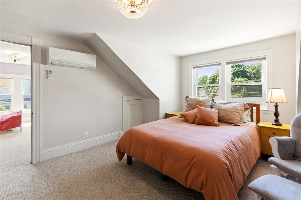 16 Dudley St # 2