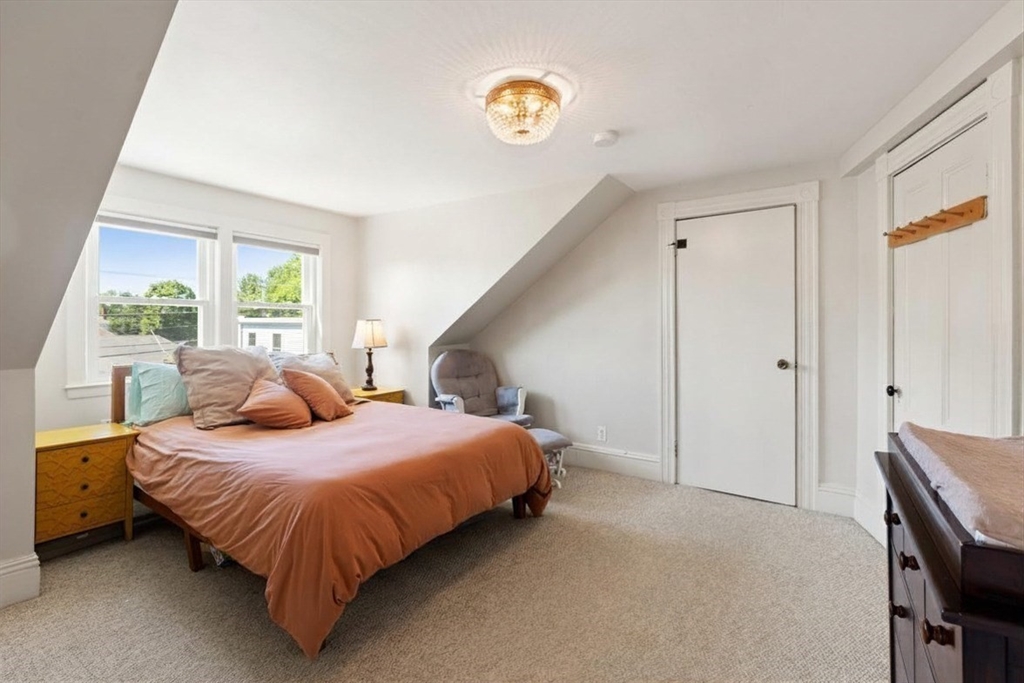 16 Dudley St # 2