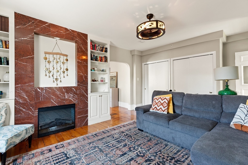 16 Dudley St # 2