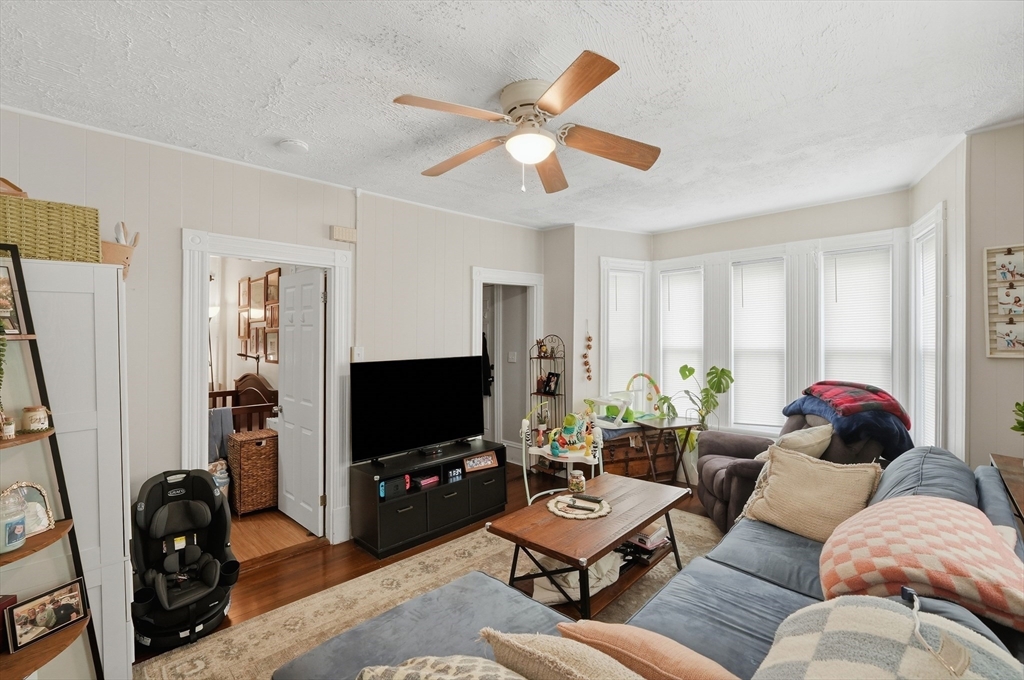 152-154 Reed St