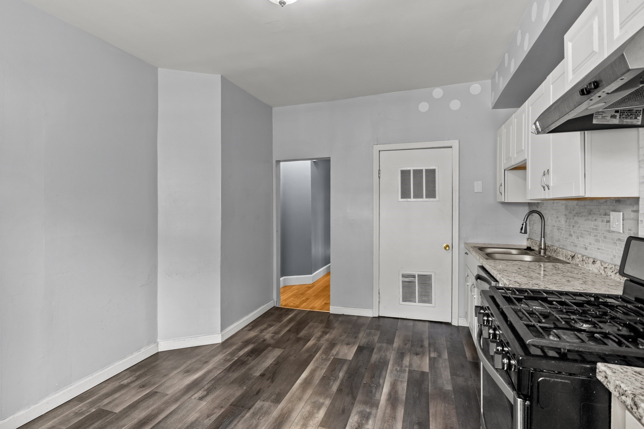 26 Alpine St # 2
