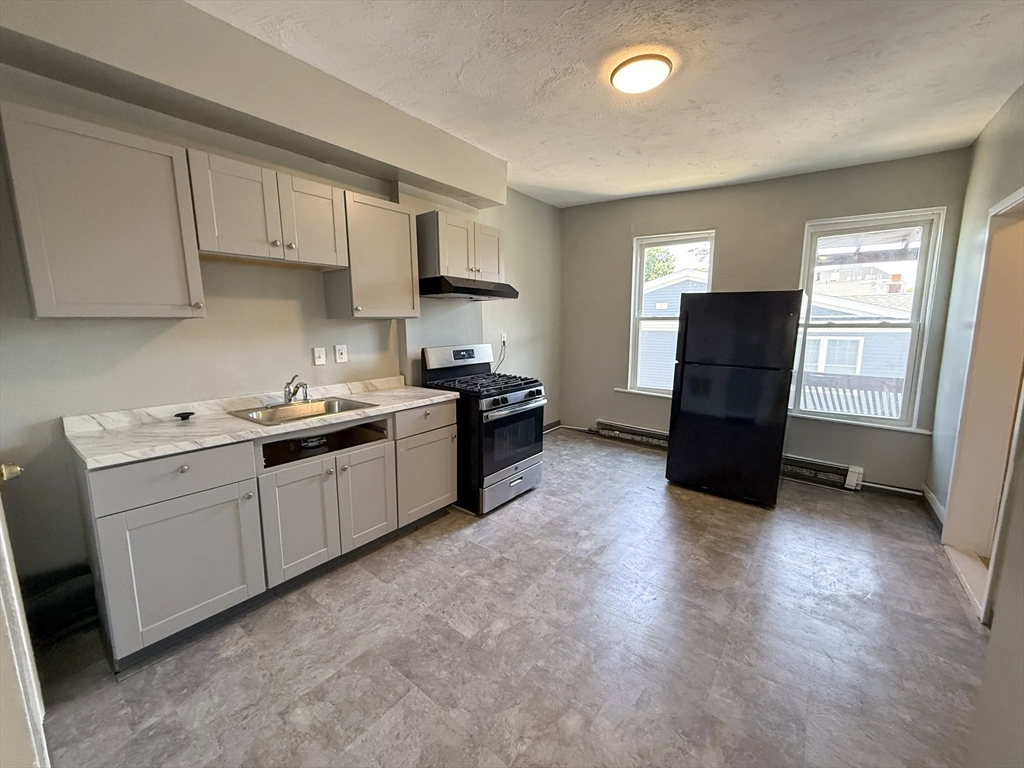 26 Alpine St # 3
