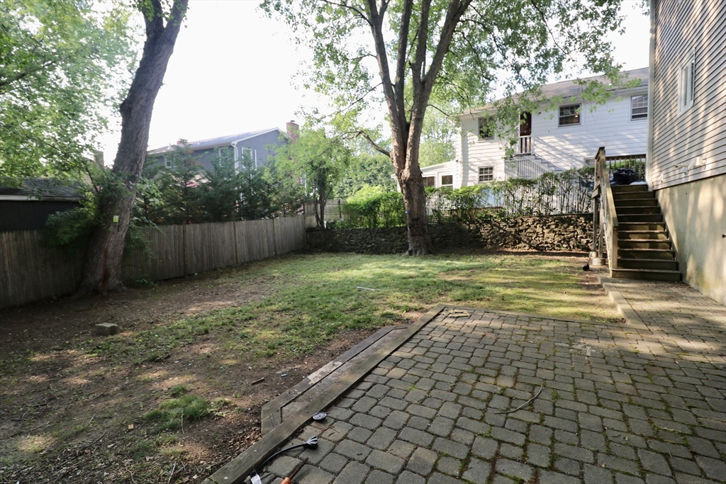 329 Bridge St
