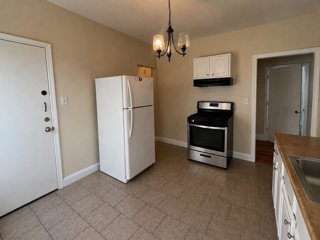 12 Crowell St # 2