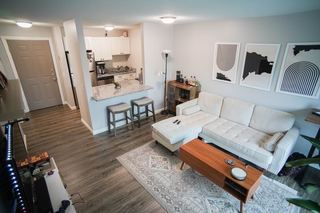 450 Somerset Ave # 509