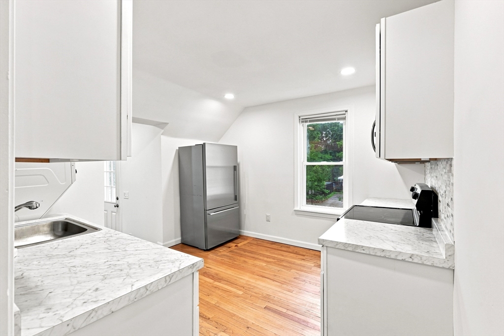 78 Parker St