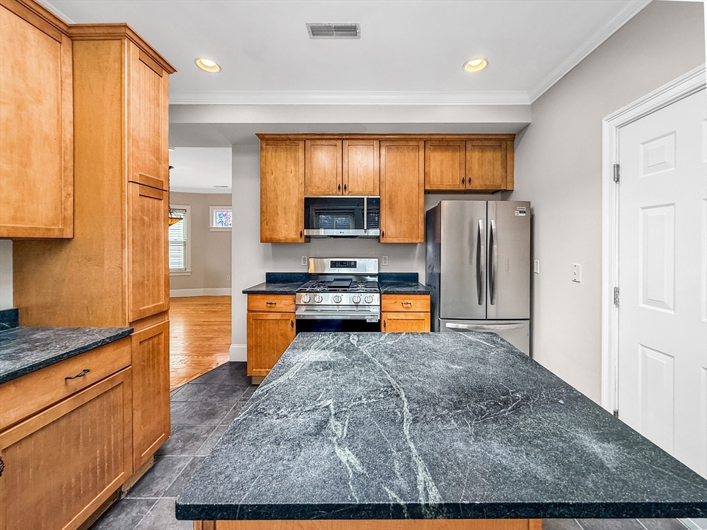 9 Odonnell Sq # 3