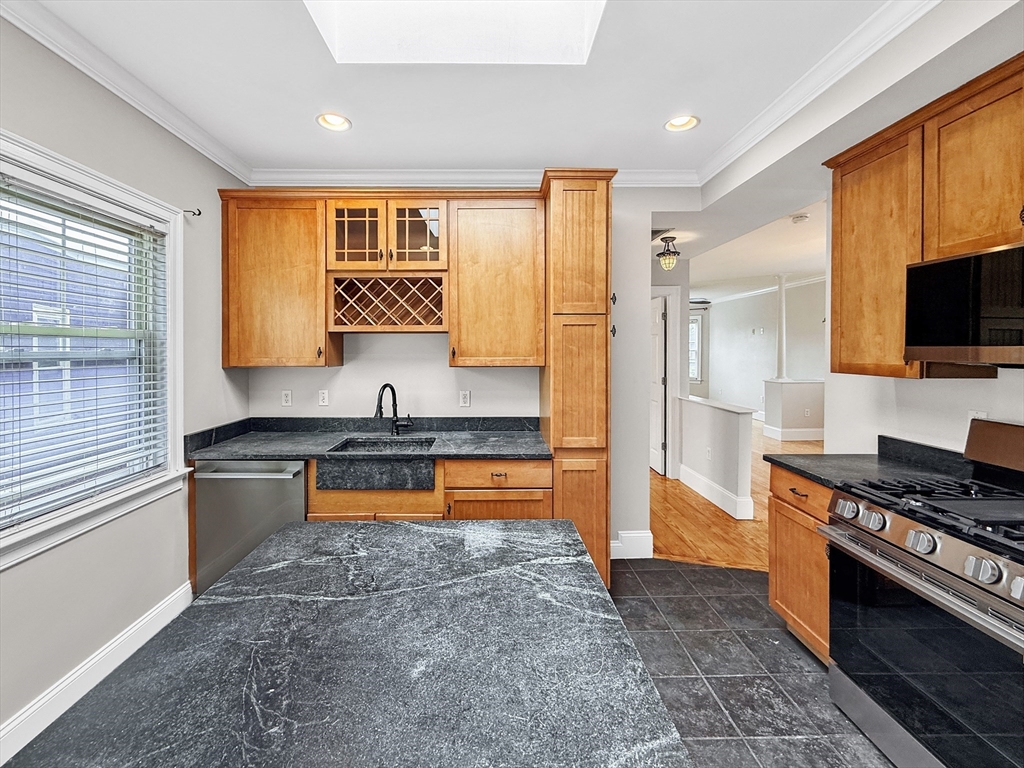 9 Odonnell Sq # 3