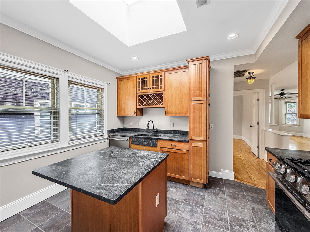 9 Odonnell Sq # 3