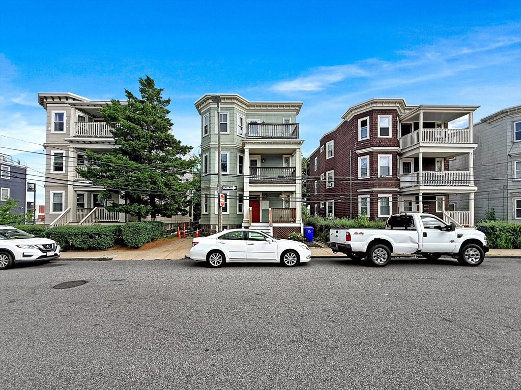 9 Odonnell Sq # 3