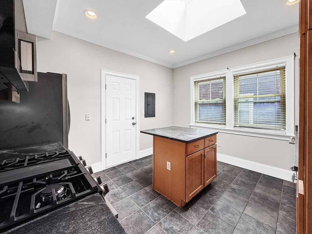 9 Odonnell Sq # 3