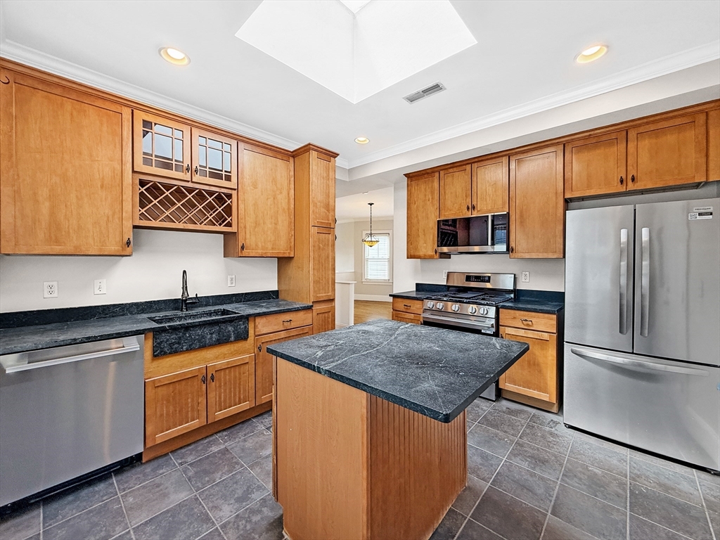 9 Odonnell Sq # 3