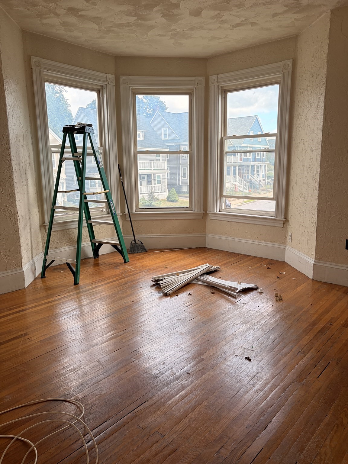 28 Aspinwall Rd # 2