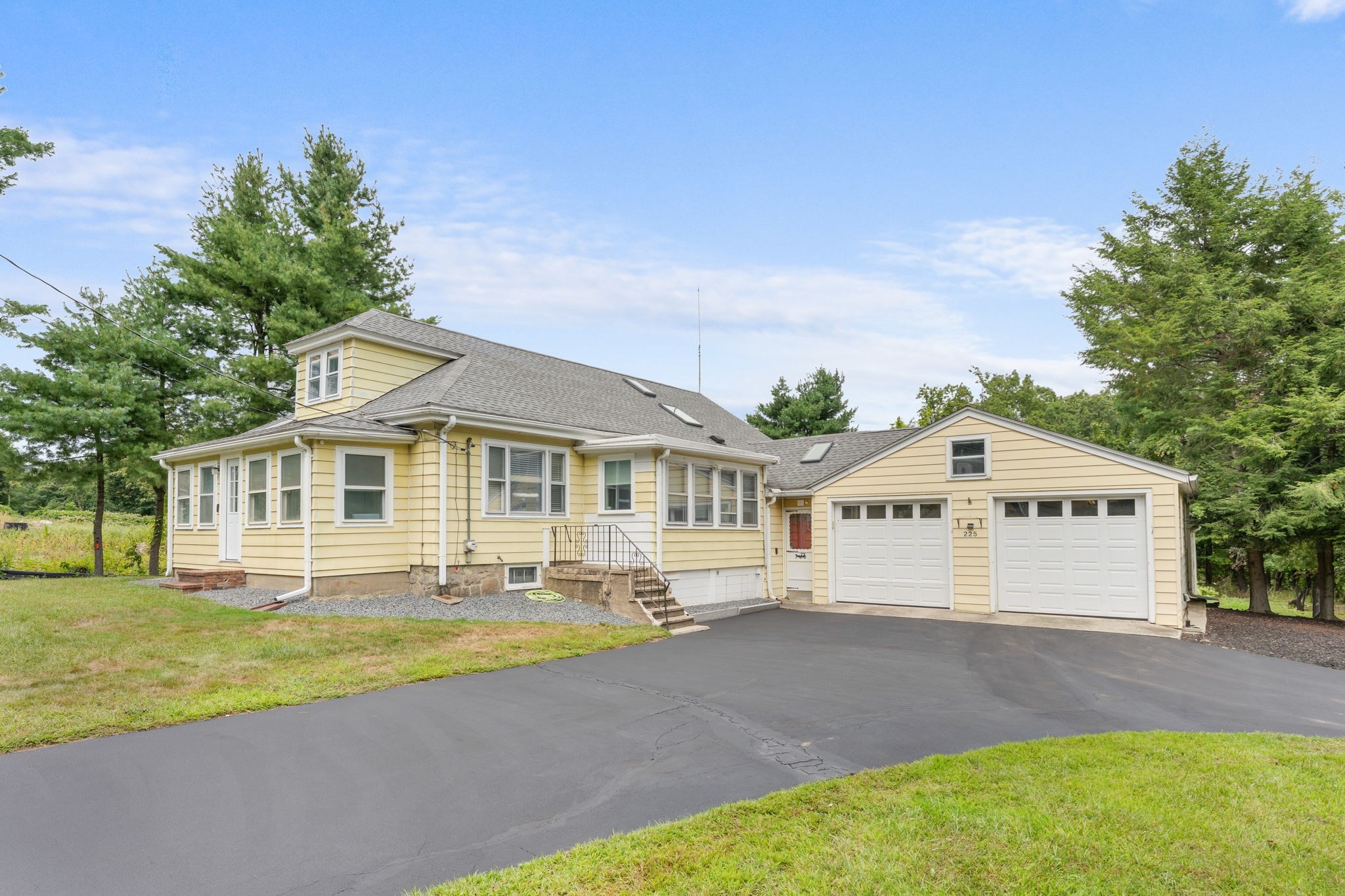 225 Page St