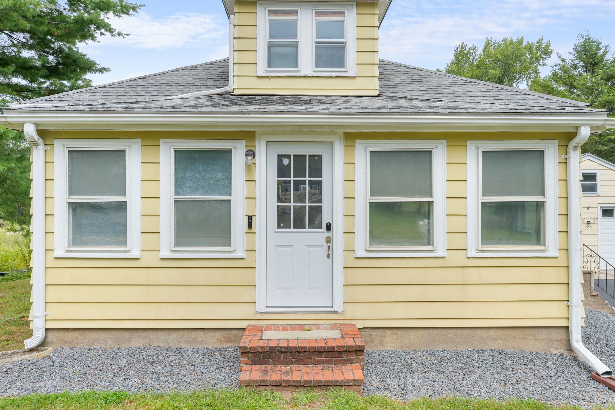 225 Page St