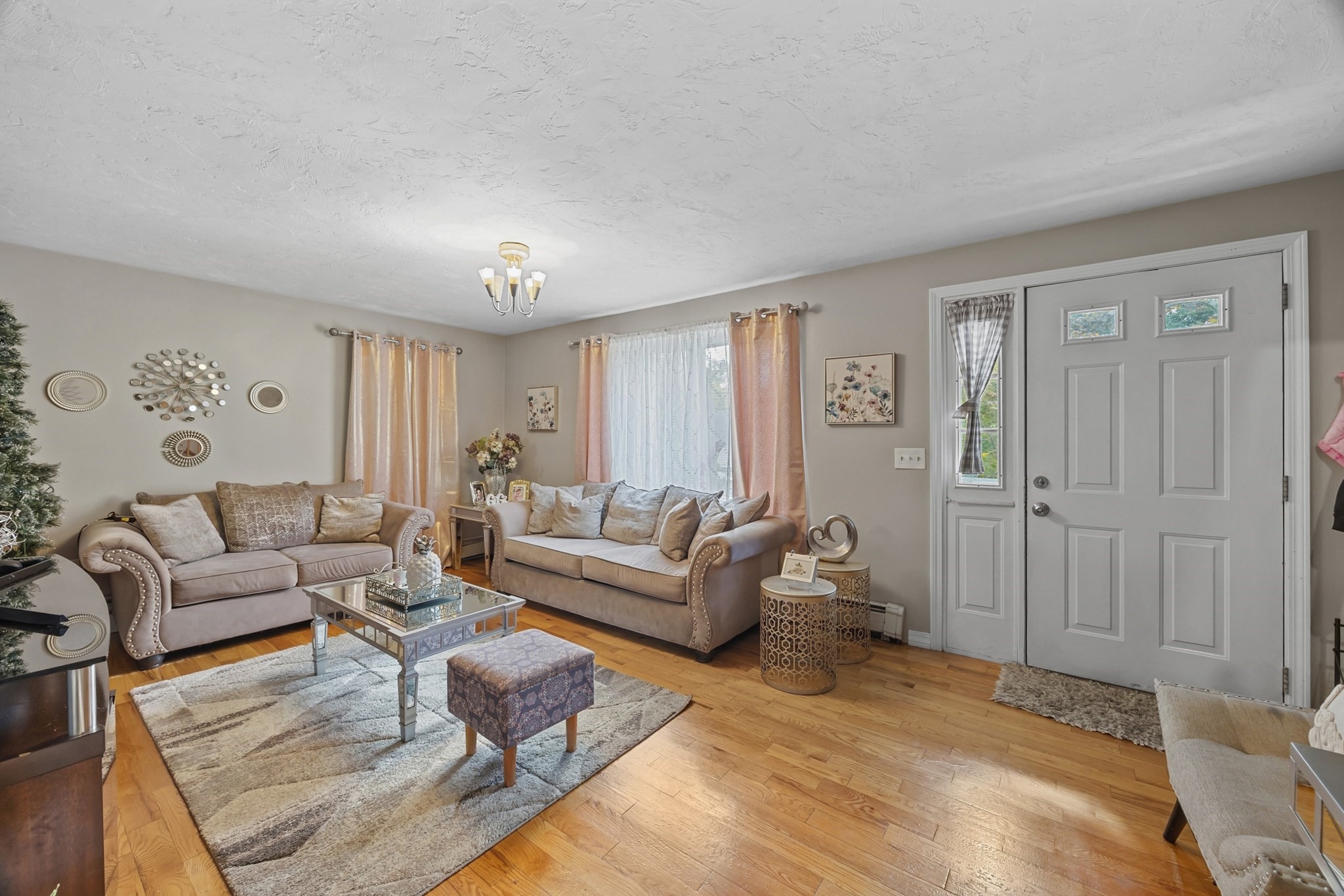 133 Commonwealth Ave # B