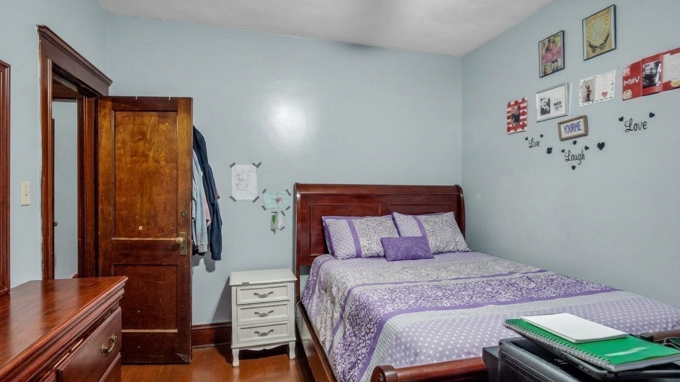 745/ 747 Mount Auburn St