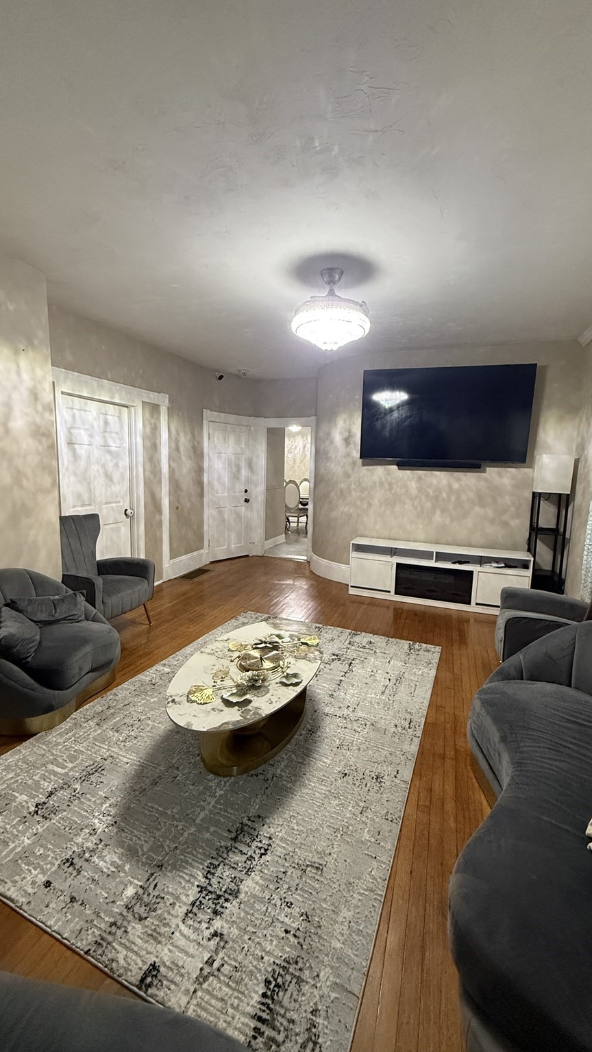 30 Riverview St # 1
