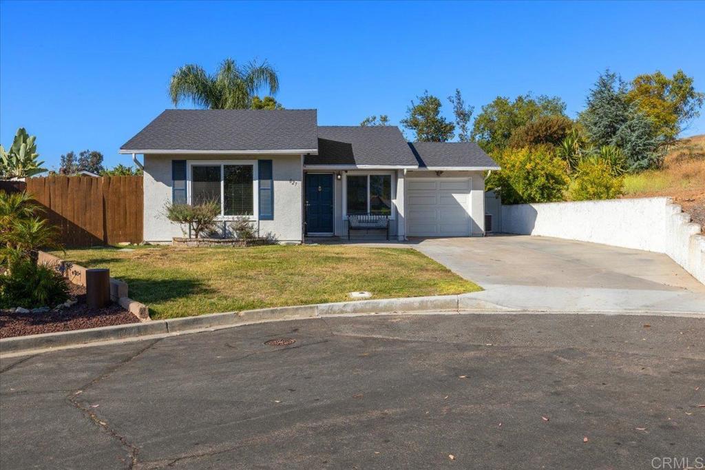 827 Bayberry Ct.
